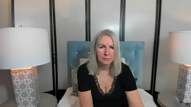 Snapshot of EricaTop chatting on February 2026 09:21:01 PM EricaTop online show from February 2026 09:21:01 PM