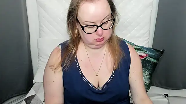 dirtyBonnie online show from November 2025 04:56:02 AM