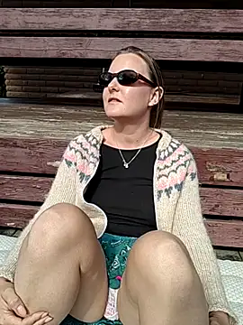 Snapshot of SwedishJennifer chatting on May 2026 12:30:02 PM SwedishJennifer online show from May 2026 12:30:02 PM