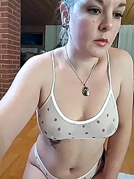 SwedishJennifer online show from November 2025 03:01:02 PM