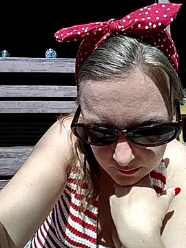 Snapshot of SwedishJennifer chatting on May 2026 12:14:02 PM SwedishJennifer online show from May 2026 12:14:02 PM