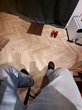 realeasy1 online show from November 2025 03:07:01 AM