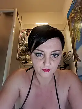 lucillabollente online show from April 2026 04:08:02 AM