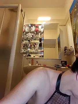 lucillabollente online show from May 2026 04:05:02 AM