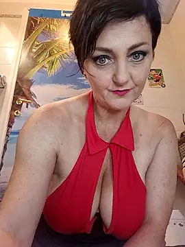 lucillabollente online show from June 2026 06:52:02 AM
