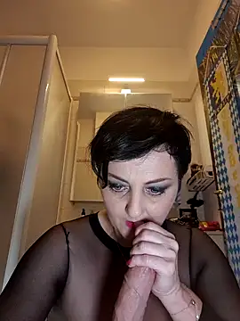 Snapshot of lucillabollente chatting on September 2025 04:40:01 AM lucillabollente online show from September 2025 04:40:01 AM