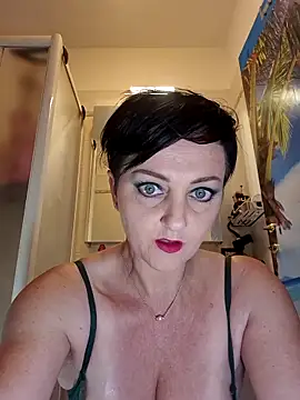 lucillabollente online show from April 2026 04:10:02 AM