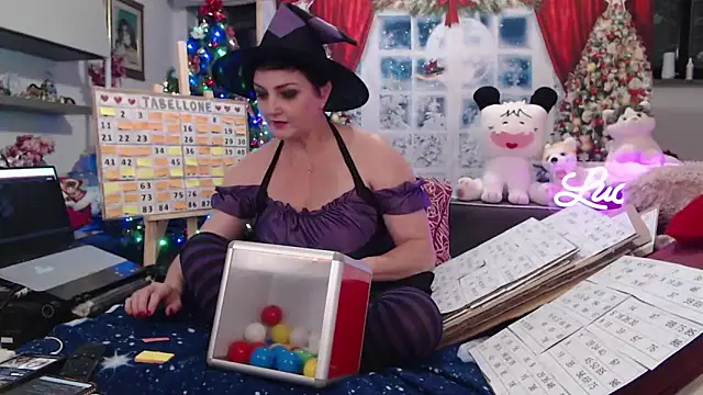 lucillabollente online show from January 2026 05:39:01 PM