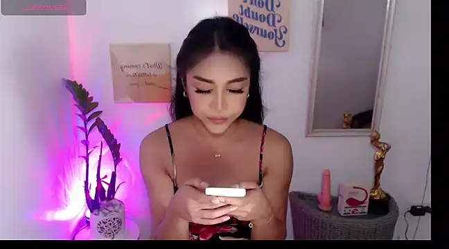 Snapshot of AsianMariaTs chatting on March 2025 02:21:02 PM AsianMariaTs online show from March 2025 02:21:02 PM