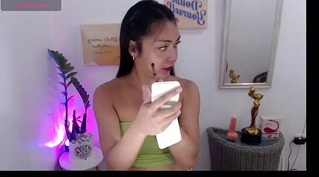 Snapshot of AsianMariaTs chatting on March 2025 11:08:01 AM AsianMariaTs online show from March 2025 11:08:01 AM