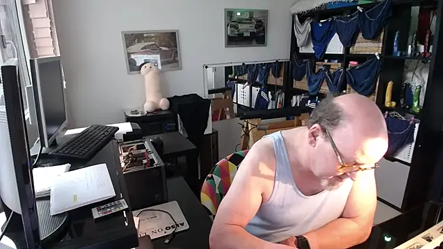 wankcellar online show from October 2025 10:36:02 AM