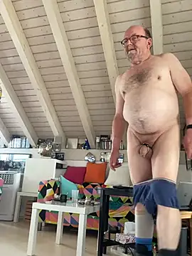 wankcellar online show from June 2026 12:55:01 PM