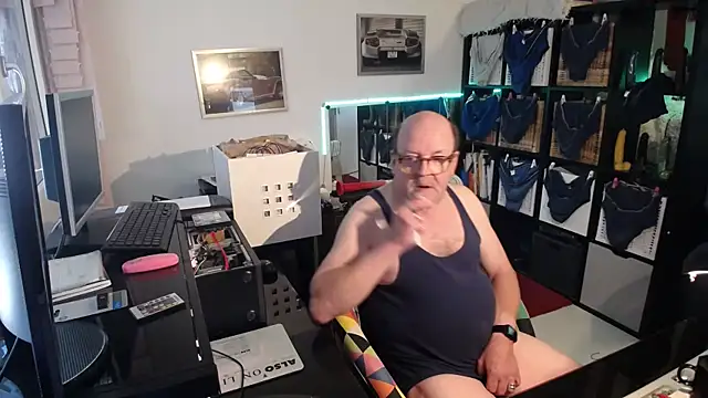 wankcellar online show from September 2025 09:34:02 AM