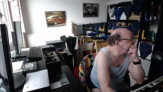 wankcellar online show from February 2026 11:55:02 AM