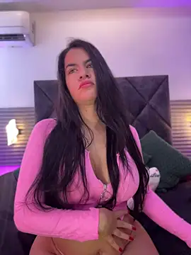 Zafira Alabi online show from May 2026 05:19:01 PM