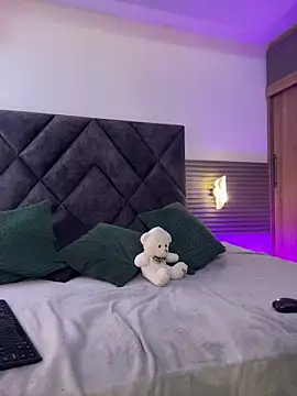 Zafira Alabi online show from April 2026 04:52:02 PM