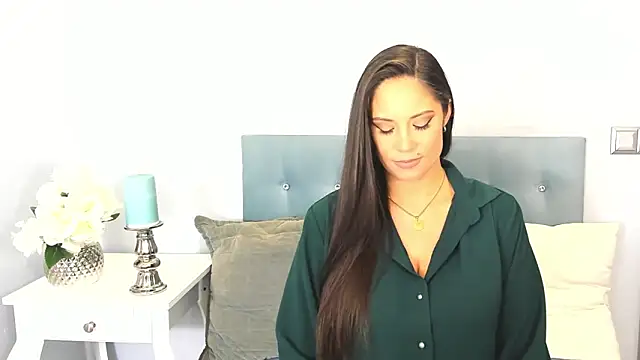 Kaydenxx online show from November 2025 06:12:02 PM