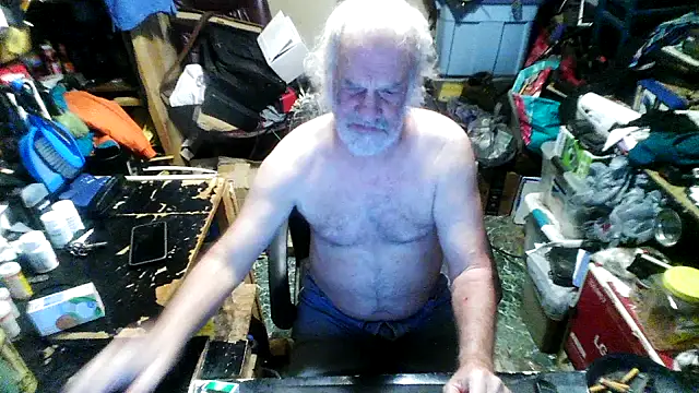 russtee online show from October 2025 09:49:01 PM