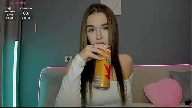 Malika Lisan online show from March 2026 01:24:01 AM