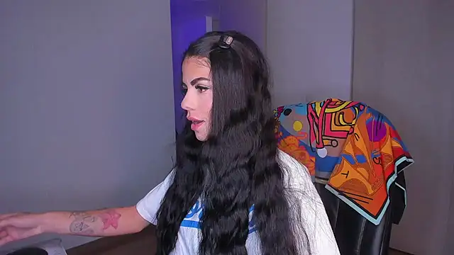 Lisegg  online show from December 2025 01:36:01 PM