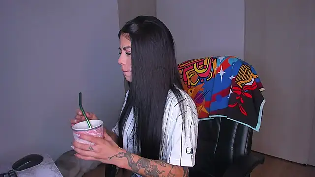 Snapshot of Lisegg_ chatting on October 2025 10:03:01 AM Lisegg online show from October 2025 10:03:01 AM