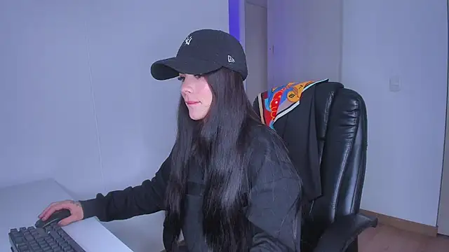 Lisegg  online show from March 2026 07:29:01 PM