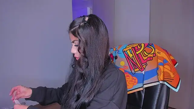 Lisegg  online show from December 2025 06:52:01 PM