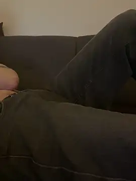 Snapshot of LionBoy1976 chatting on January 2025 05:42:02 AM LionBoy1976 online show from January 2025 05:42:02 AM