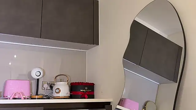 ArabicBarbie online show from October 2025 09:06:01 PM