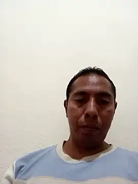 Snapshot of desnudo_Sexoxo chatting on January 2025 01:20:02 AM desnudo Sexoxo online show from January 2025 01:20:02 AM