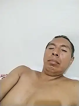 Snapshot of desnudo_Sexoxo chatting on May 2026 03:36:02 AM desnudo Sexoxo online show from May 2026 03:36:02 AM