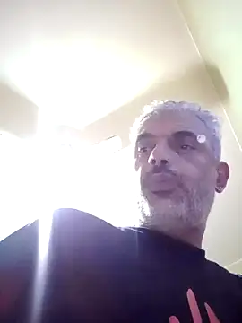 dammilano33 online show from September 2025 10:31:02 PM