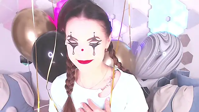 Snapshot of LexiKiss chatting on September 2025 07:40:02 AM LexiKiss online show from September 2025 07:40:02 AM