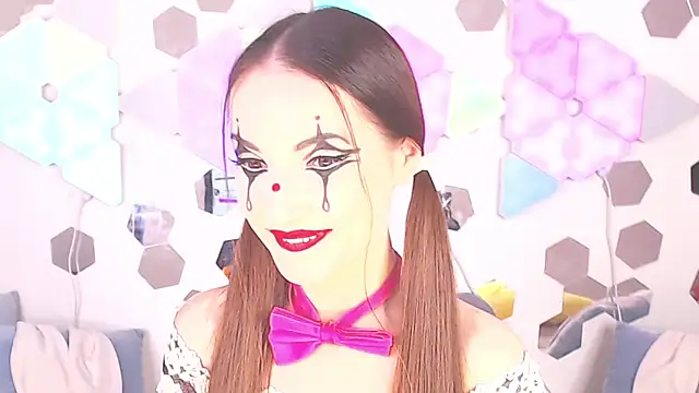 Snapshot of LexiKiss chatting on October 2025 07:57:02 PM LexiKiss online show from October 2025 07:57:02 PM