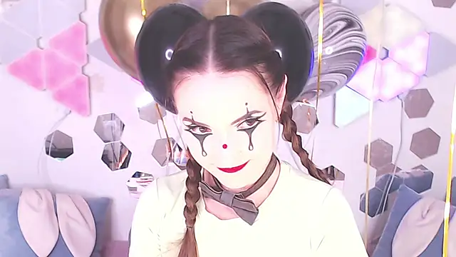 Snapshot of LexiKiss chatting on September 2025 06:13:01 AM LexiKiss online show from September 2025 06:13:01 AM