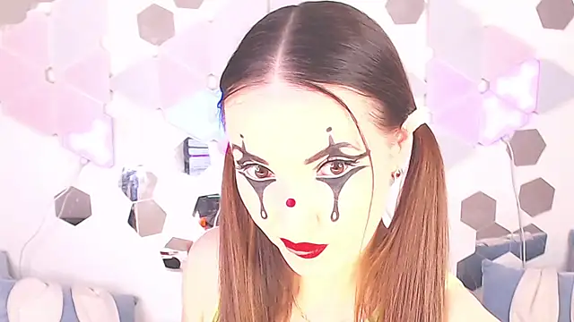 Snapshot of LexiKiss chatting on November 2025 10:57:02 PM LexiKiss online show from November 2025 10:57:02 PM