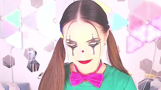 Snapshot of LexiKiss chatting on September 2025 05:01:02 AM LexiKiss online show from September 2025 05:01:02 AM