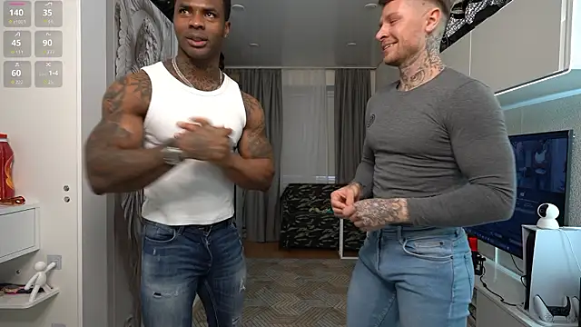 NickHOWLEN online show from February 2026 01:44:02 PM