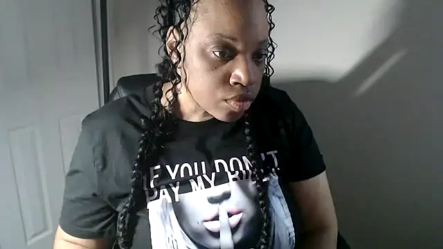Sexymona1218 online show from May 2026 10:56:02 PM