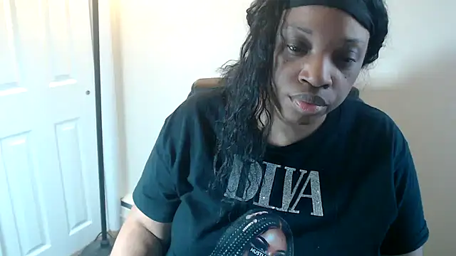 Sexymona1218 online show from April 2026 07:38:02 PM