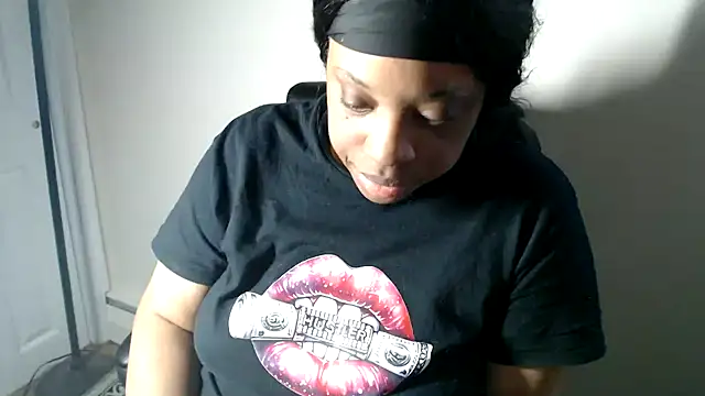 Sexymona1218 online show from February 2026 10:31:01 PM