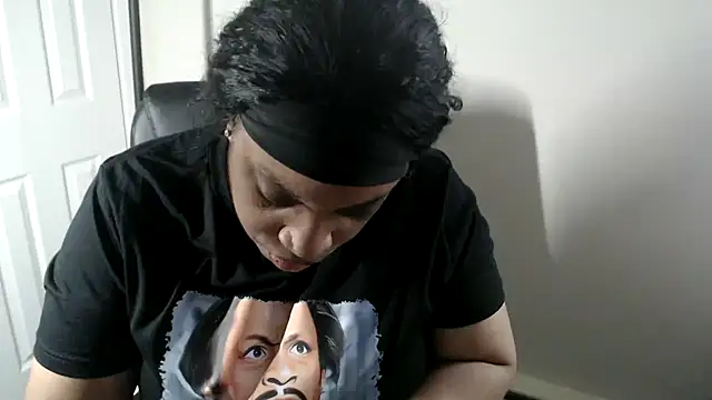 Sexymona1218 online show from May 2026 09:34:02 PM