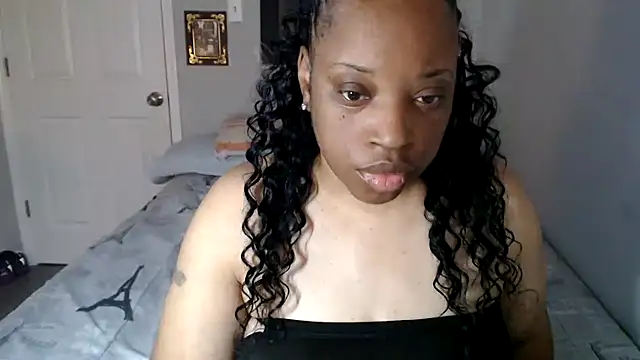 Snapshot of Sexymona1218 chatting on October 2025 02:51:01 PM Sexymona1218 online show from October 2025 02:51:01 PM