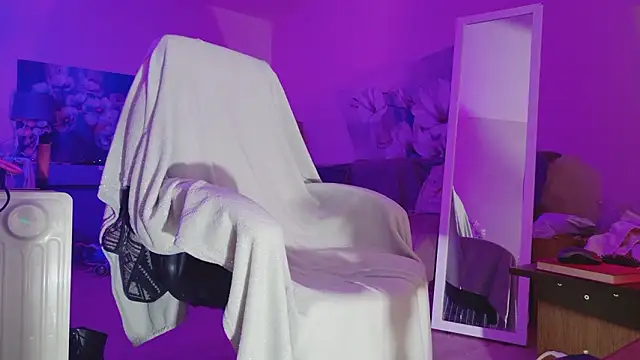 lara heaven online show from February 2026 07:10:01 PM