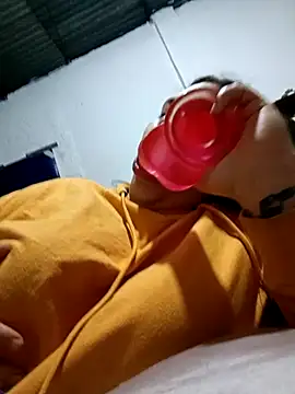 xandra252 online show from April 2026 03:13:01 AM