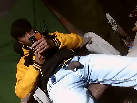 desiboy1101 online show from December 2025 01:50:01 PM