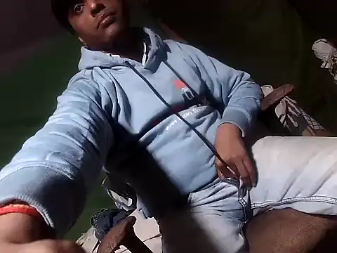 desiboy1101 online show from December 2025 01:26:02 PM