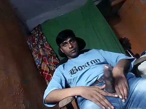 desiboy1101 online show from October 2025 01:45:01 PM