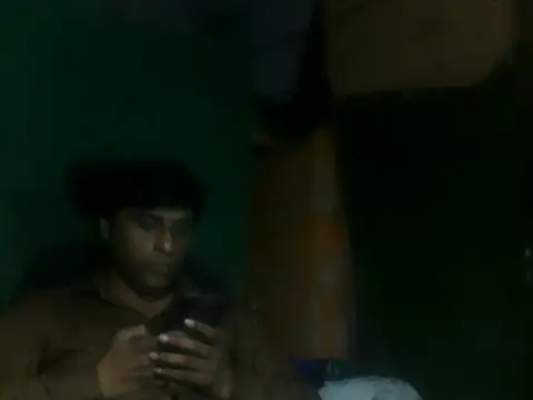 Snapshot of desiboy1101 chatting on September 2025 03:24:02 AM desiboy1101 online show from September 2025 03:24:02 AM