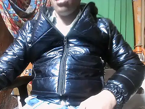 Snapshot of desiboy1101 chatting on January 2025 06:53:02 AM desiboy1101 online show from January 2025 06:53:02 AM